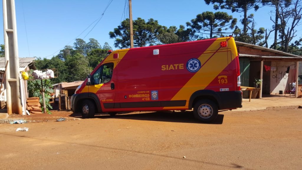 Mulher de 56 anos é socorrida ao sofrer queda no Melissa