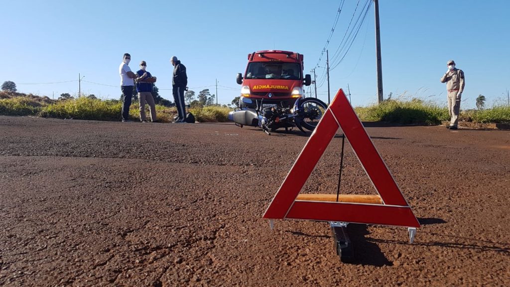 Motociclista fica ferido em acidente no Bairro Esmeralda