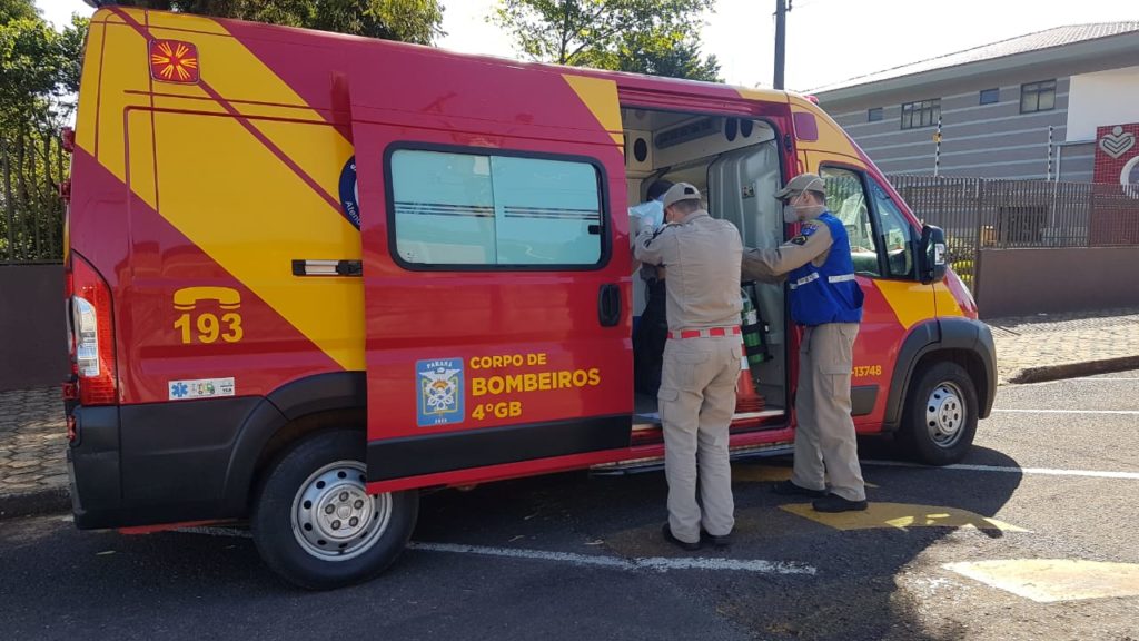 Homem fica ferido ao sofrer queda em via pública, no Bairro São Cristóvão