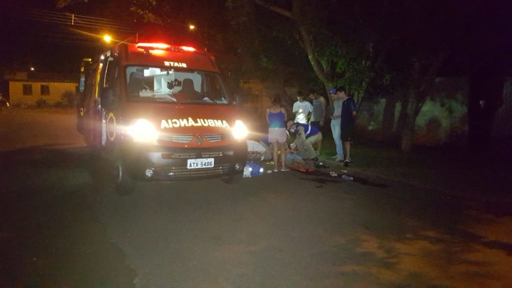 Após sofrer queda, homem tem corte na cabeça e precisa dos cuidados do Siate no Santos Dumont