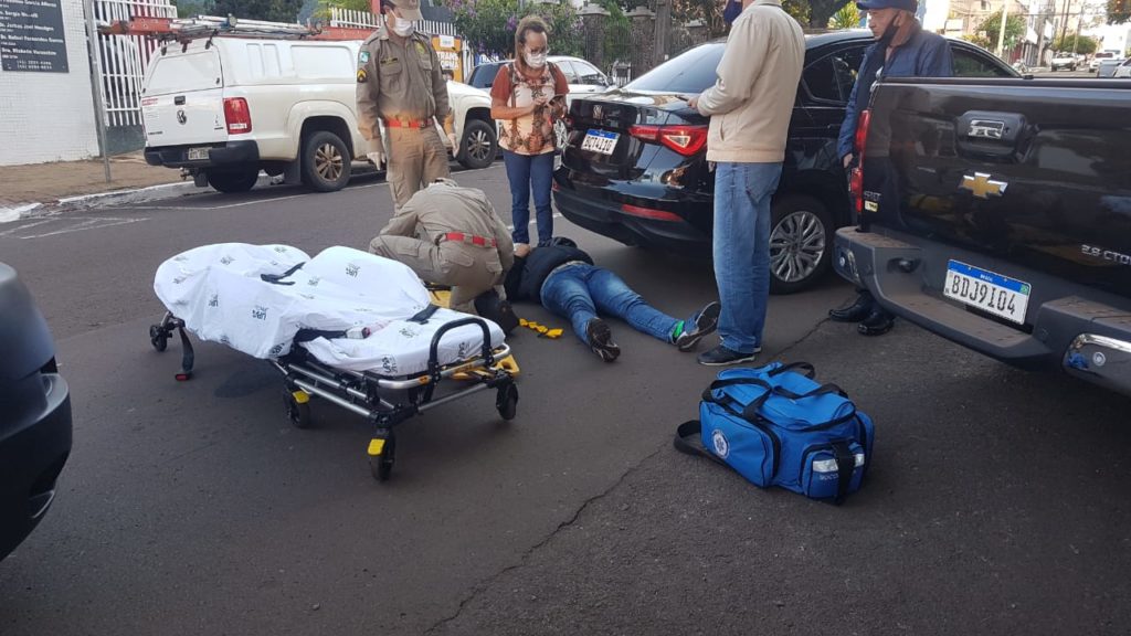 Motociclista fica ferido em acidente na Rua General Osório