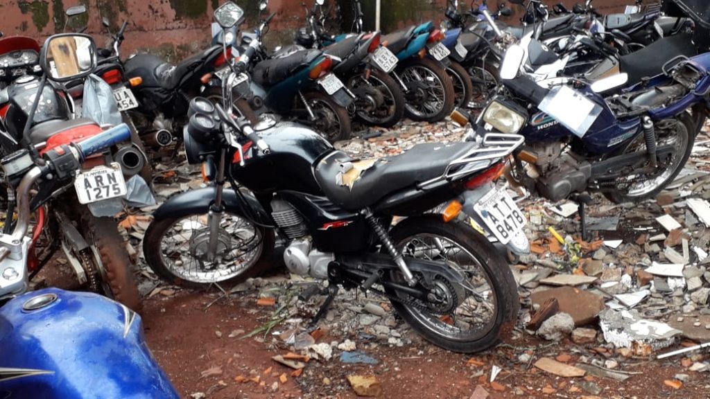 Moto com registro de furto é localizada no Jardim Colonial