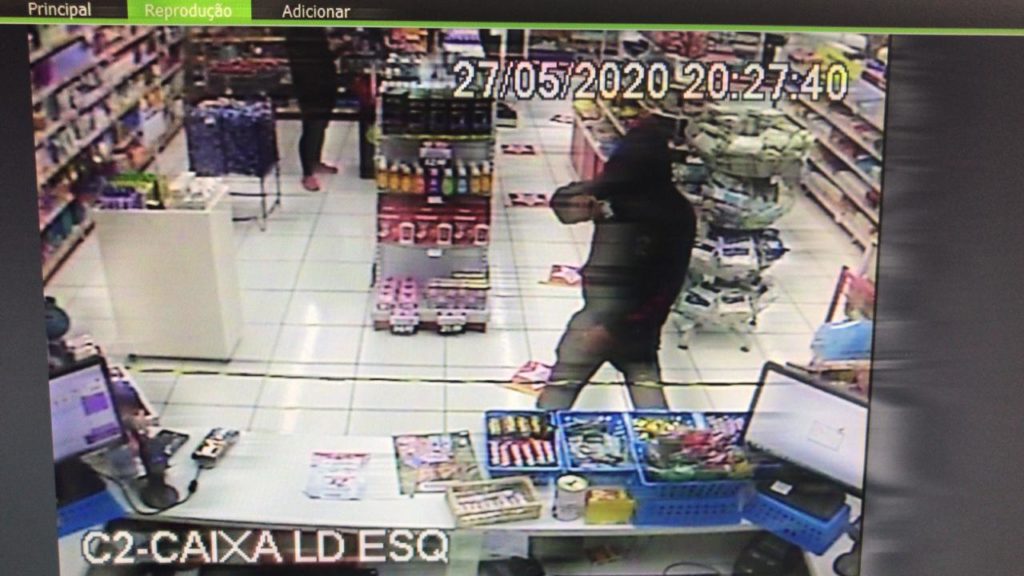 GDE investiga assaltos a comércios e há indícios que bandidos sejam os mesmos nos dois crimes