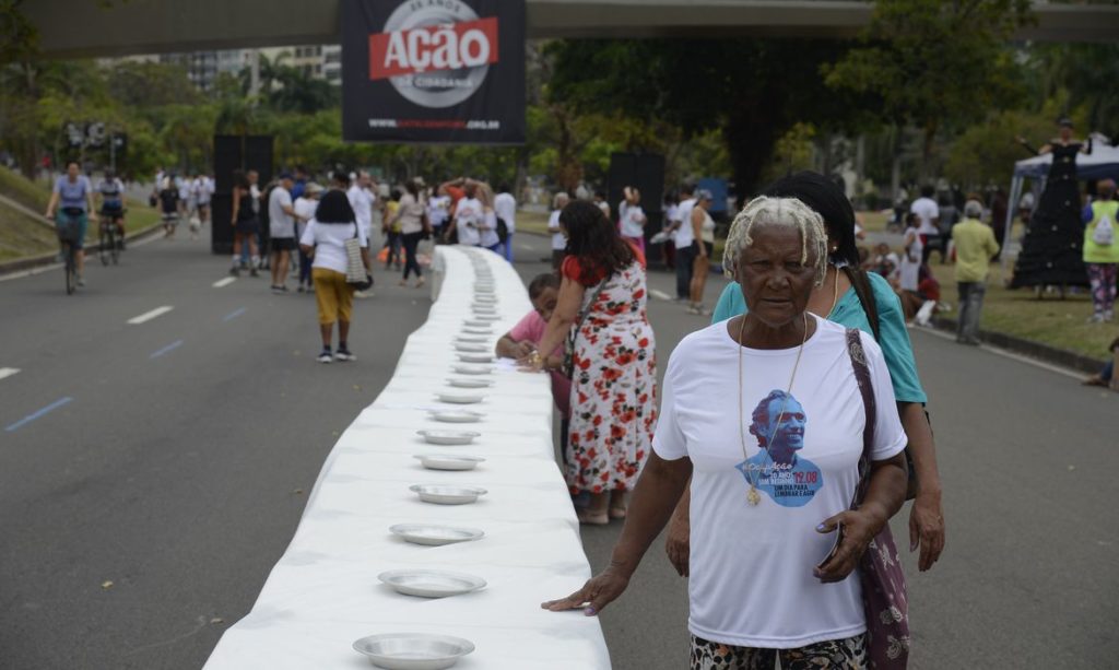 Ação da Cidadania, CNBB e Cáritas vão distribuir alimentos a carentes