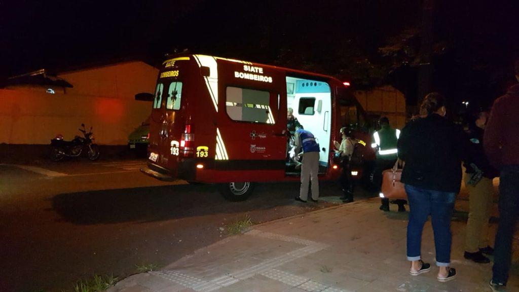 Carro e moto se envolvem em colisão no Alto Alegre e Corpo de Bombeiros é mobilizado