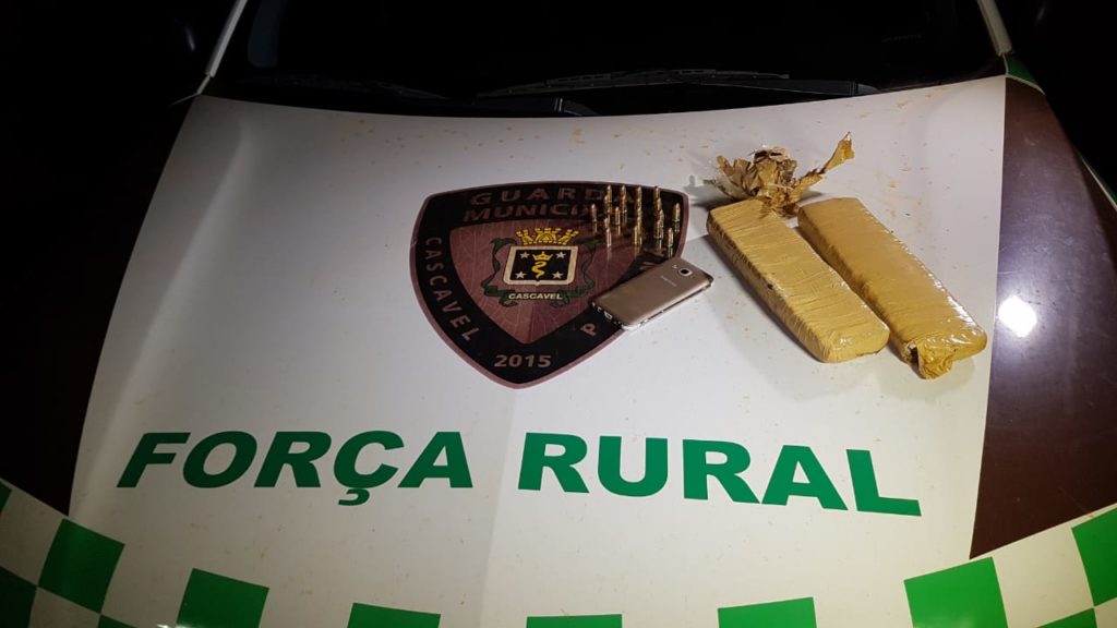 GM apreende adolescente paraguaio com tabletes de maconha e munições de pistola no Santa Cruz