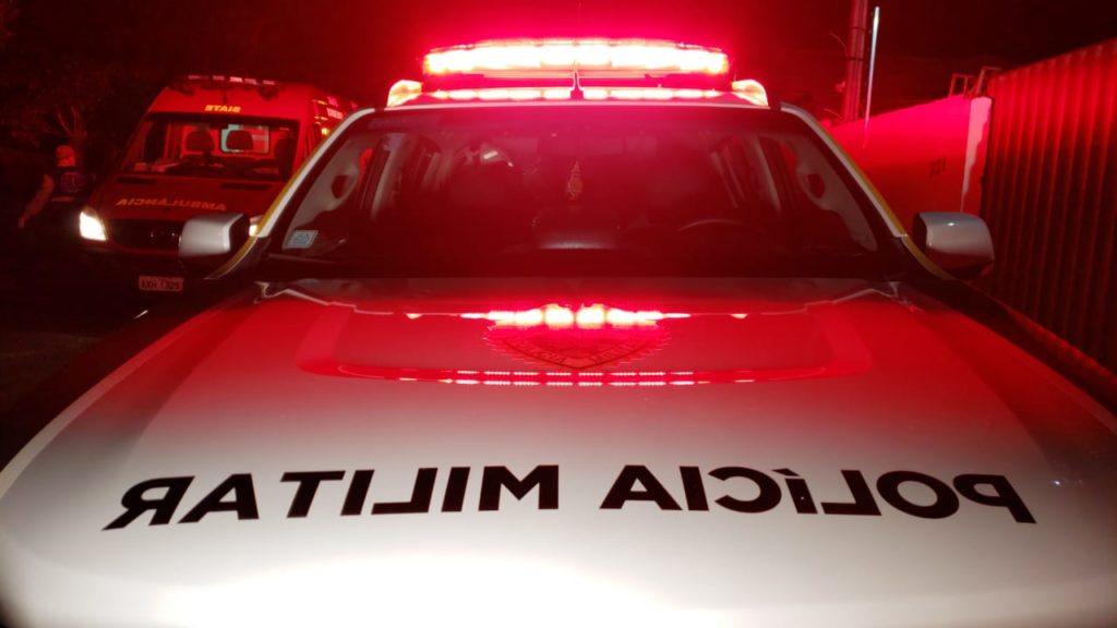Filho de 31 anos deixa o pai, de 60, desmaiado com “mata-leão”, em Campo Mourão