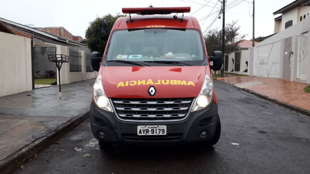 Idoso é socorrido ao sofrer queda no Recanto Tropical