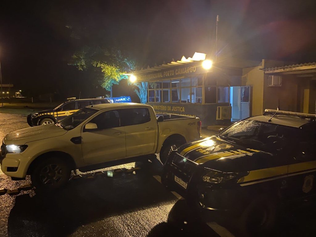 PRF recupera em Alto Paraíso caminhonete furtada no Rio Grande do Sul