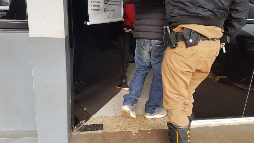 Detidos com motos furtadas são encaminhados a 15ª SDP