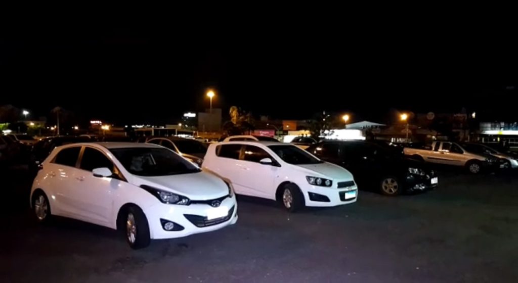 Culto no método ‘drive in’ é realizado em frente à Prefeitura de Cascavel