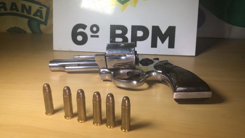 Homem que daria apoio a arrombamento é preso pela PM no Bairro Santa Cruz