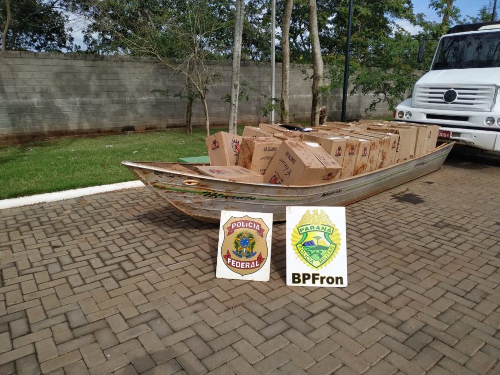 Embarcação, veículo e 25 mil maços de cigarros são apreendidos em Guaíra