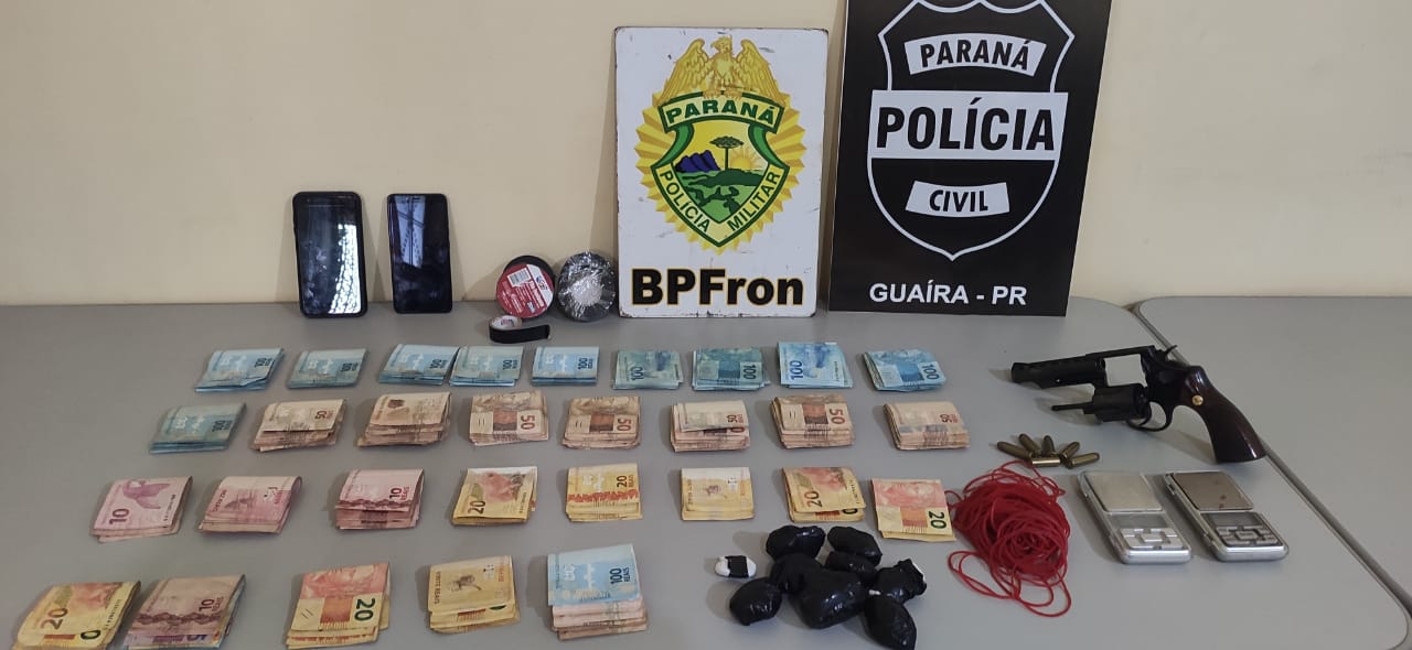 BPFron e Polícia Civil apreendem drogas, revólver e grande quantia em dinheiro em Guaíra Imagem referente a BPFron e Polícia Civil apreendem drogas, revólver e grande quantia em dinheiro em Guaíra
