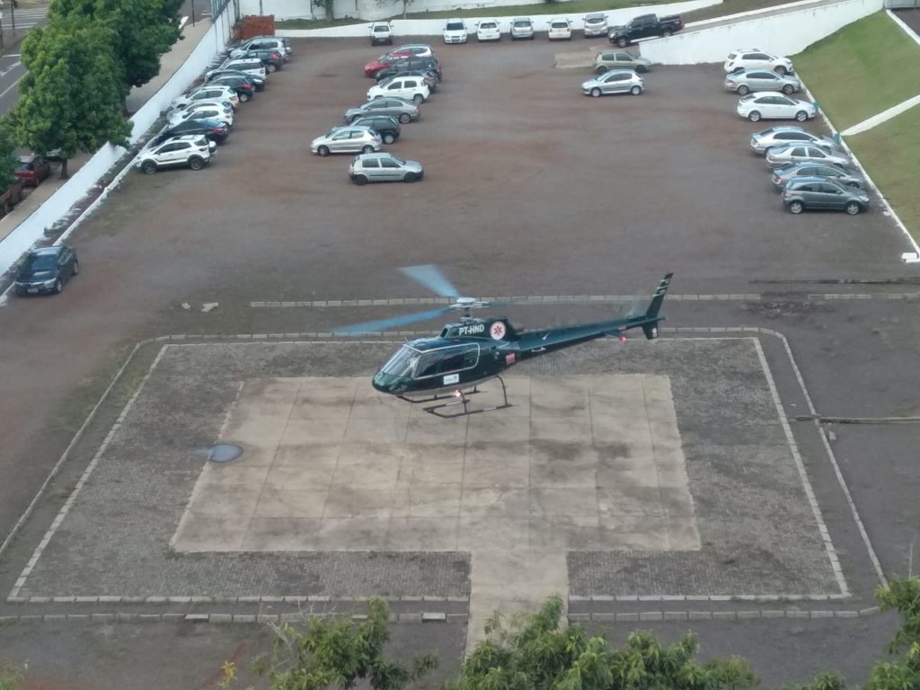 Paciente que sofreu infarto é trazida de helicóptero a Cascavel