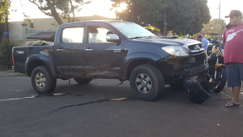 Jovem de 22 anos fica ferido em acidente no Bairro Periolo Jovem de 22 anos fica ferido em acidente no Bairro Periolo