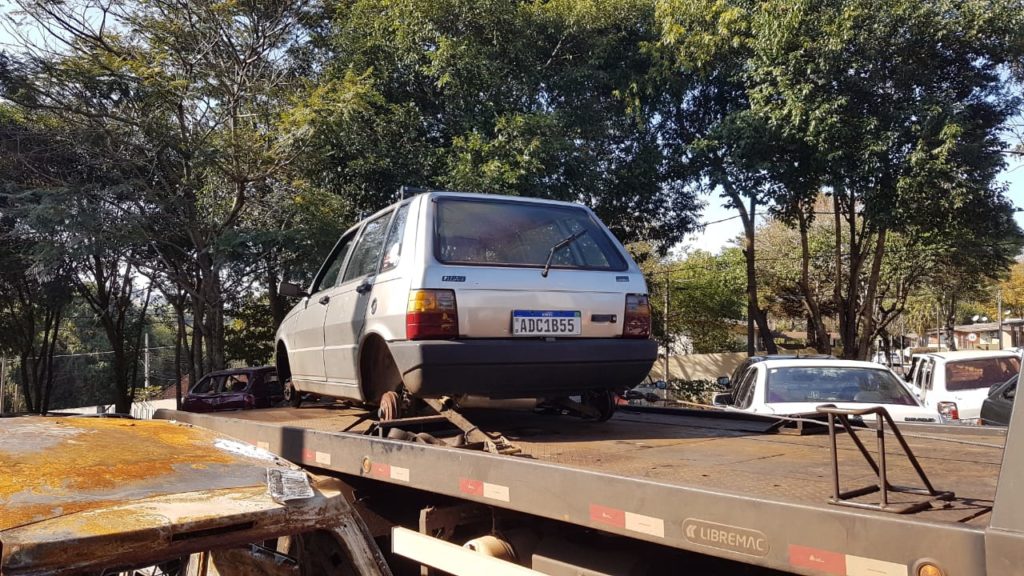 Carro que havia sido furtado é localizado pela PM no Bairro Tarumã Carro que havia sido furtado é localizado pela PM no Bairro Tarumã