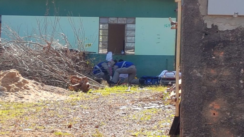 Rapaz sofre fratura fechada em joelho em acidente de trabalho no Alto Alegre