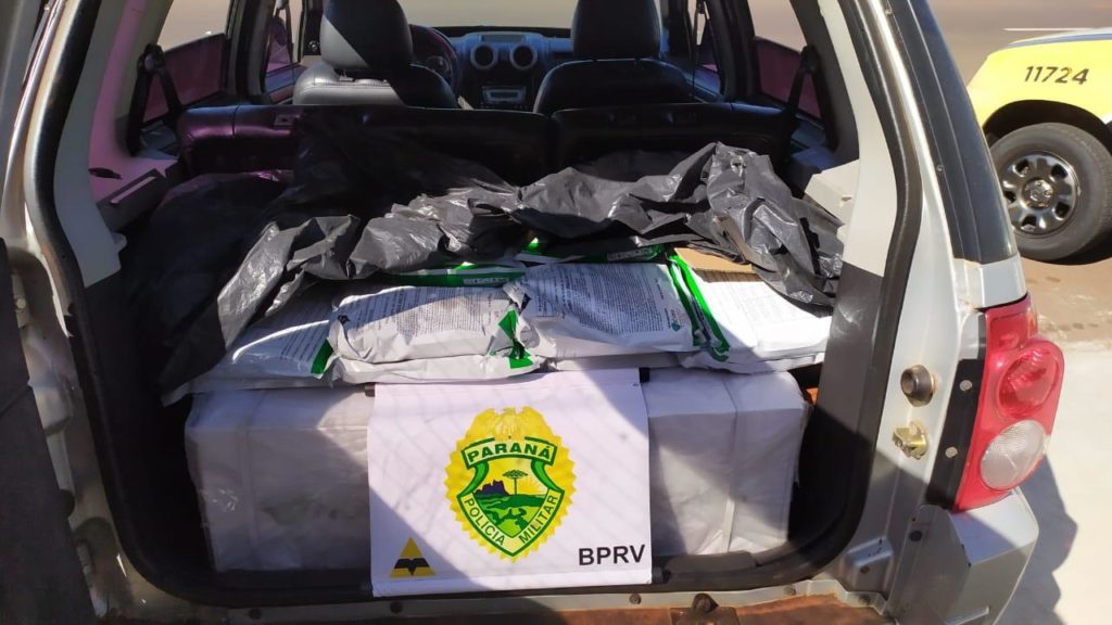 Polícia Rodoviária apreende em Iporã veículo transportando veneno contrabandeado