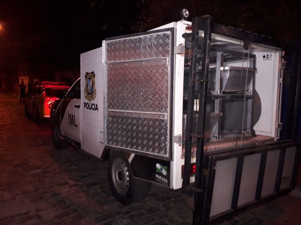 Justiça oferece denúncia por homicídio quadruplamente qualificado contra homem que matou a mulher na presença das filhas