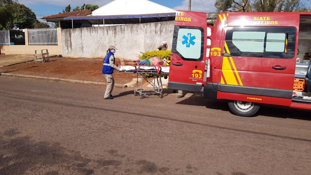 Homem de 56 anos cai de dois metros no Bairro Santa Felicidade