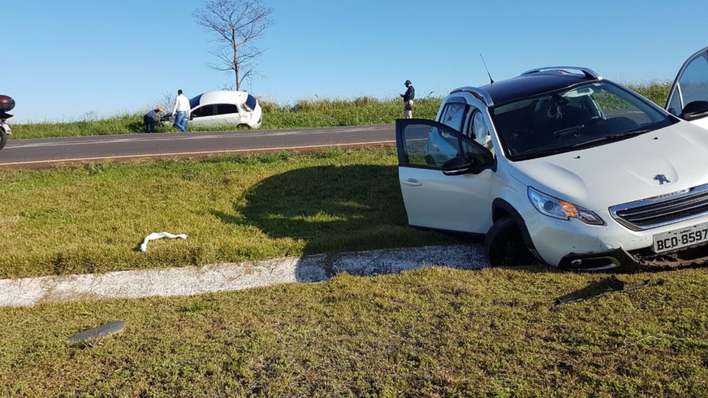 Mulheres ficam feridas em acidente na BR-467