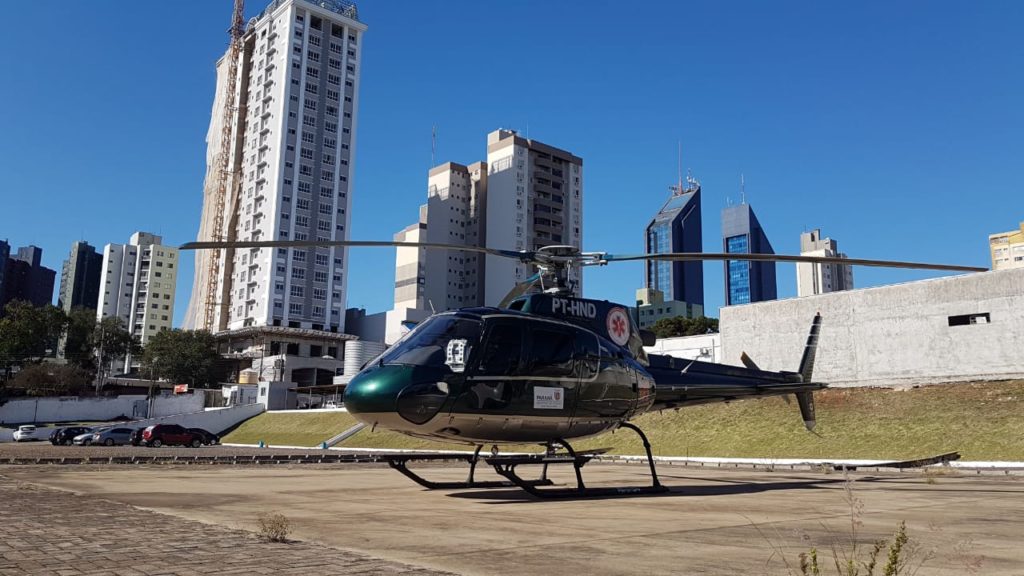 Idoso com problemas cardíacos é levado de Guaíra a Arapongas de helicóptero