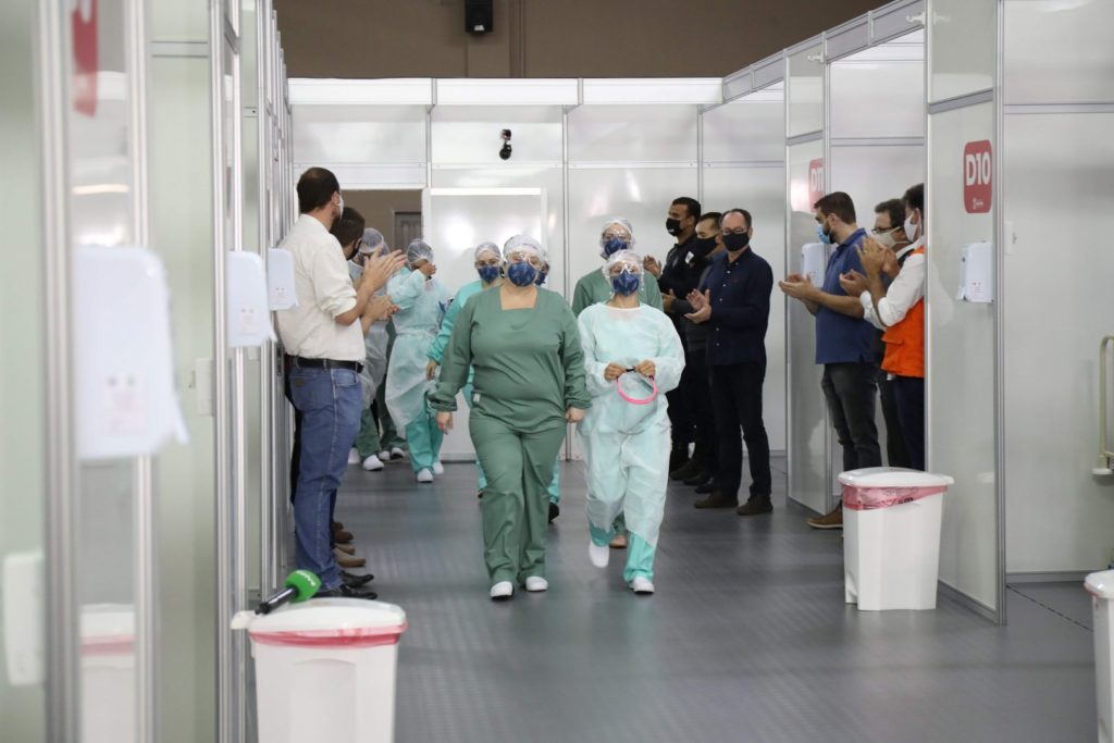 Hospital de Campanha ultrapassa 300 atendimentos na primeira semana de atividades