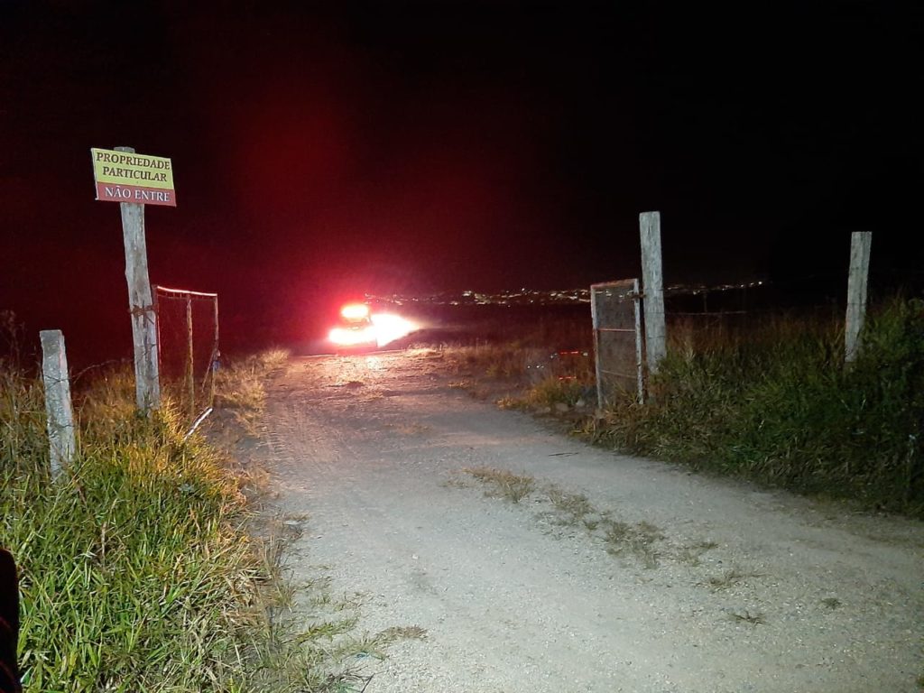 Curitiba: após três horas de busca, polícia encontra corpo dentro de rio em chácara
