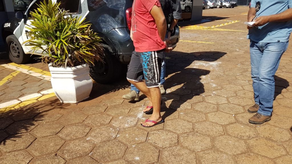 Polícia Civil prende homem no Bairro Santo Onofre