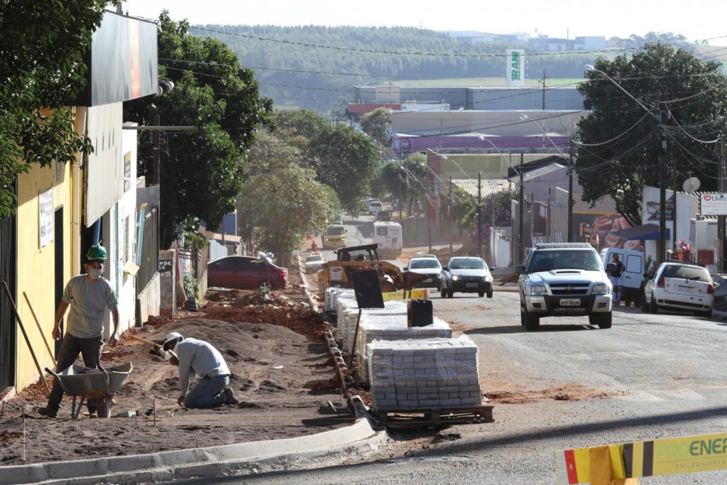 Obra de revitalização na Avenida Papagaios levará mais acessibilidade à região