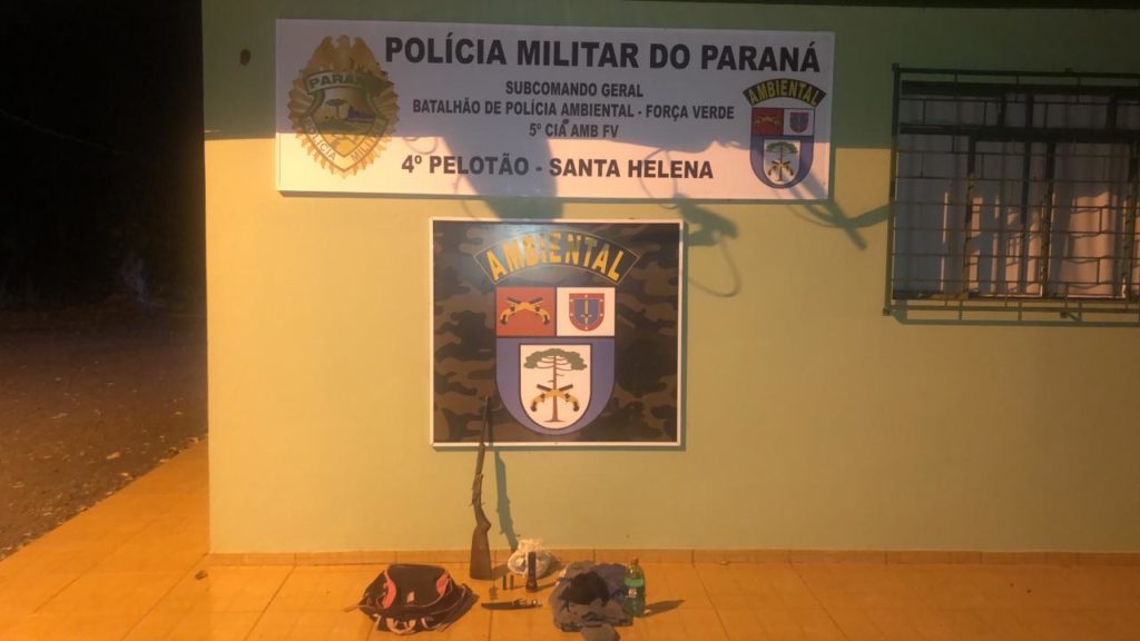 Arma e munições são encontrados pela PM Ambiental às margens do Lago de Itaipu