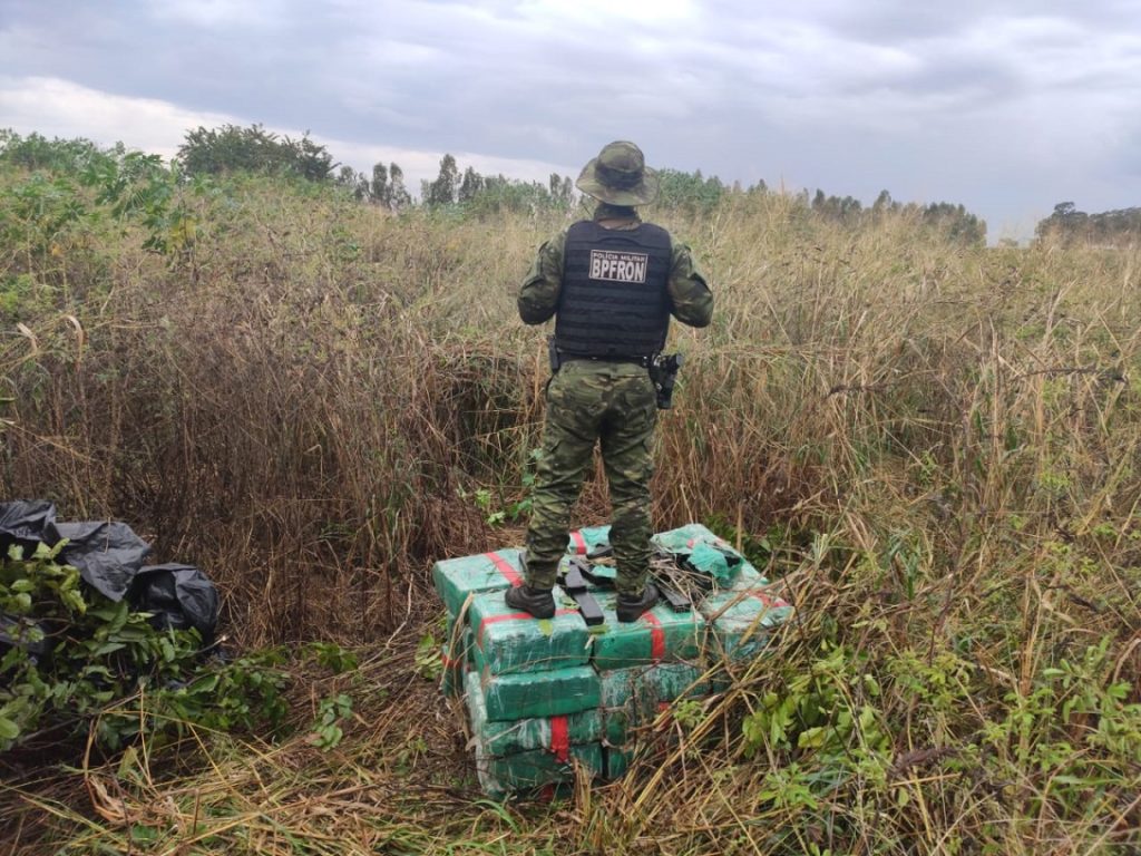Forças de segurança apreendem 1,8 tonelada de maconha em Querência do Norte