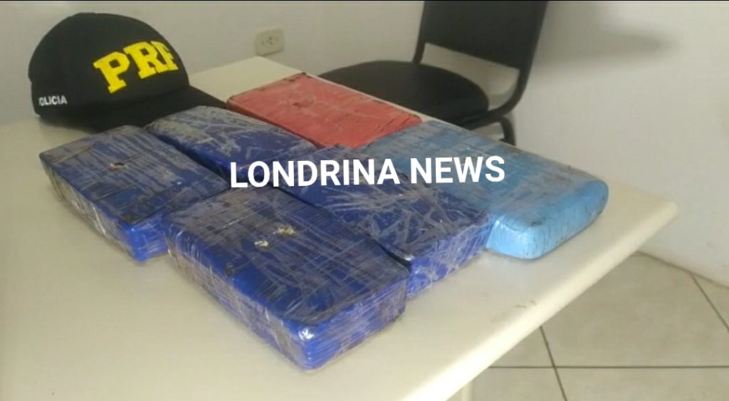 PRF encontra tabletes de crack e cocaína em fundo falso de carro na BR-369, em Cambé