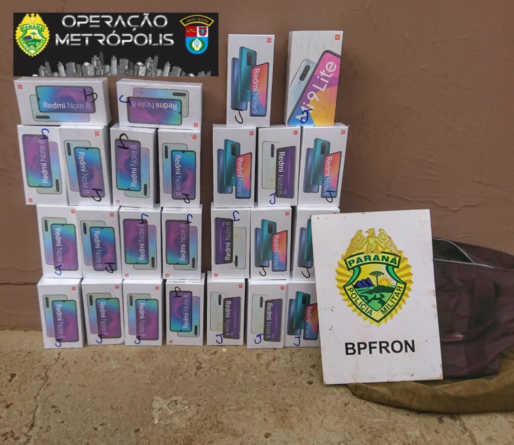 BPFron apreende celulares em ônibus na BR-277