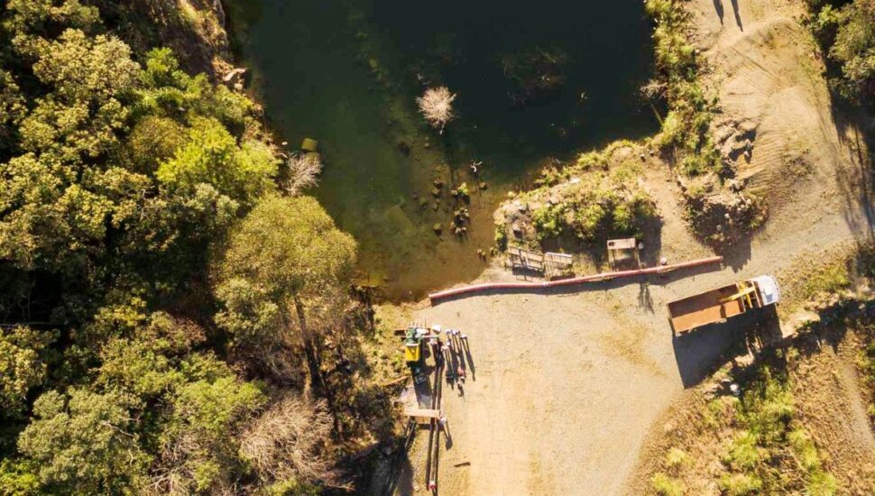 Sanepar passa a captar água em pedreira da RMC para reforçar a Barragem do Passaúna Imagem referente a Sanepar passa a captar água em pedreira da RMC para reforçar a Barragem do Passaúna