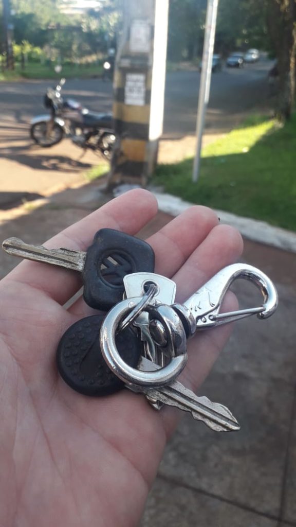 Molho de chaves é encontrado na Rua Europa