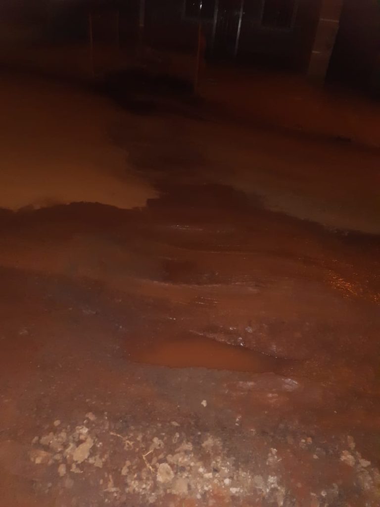 Moradores reclamam de obra sem sinalização no Brasmadeira