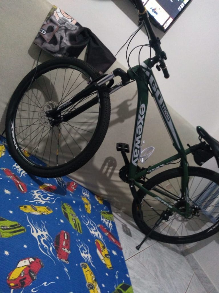 Bicicleta é furtada de residência no Pioneiros Catarinenses