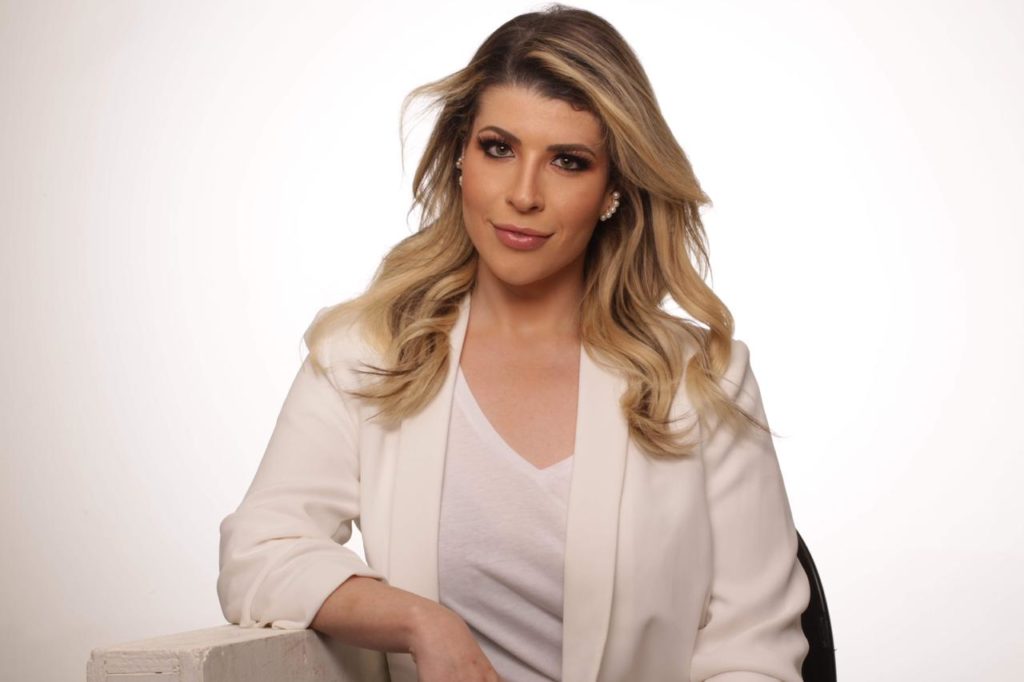 “Bem-estar físico e mental é prioridade para os pacientes”, destaca psiquiatra Marina Luiza Felix