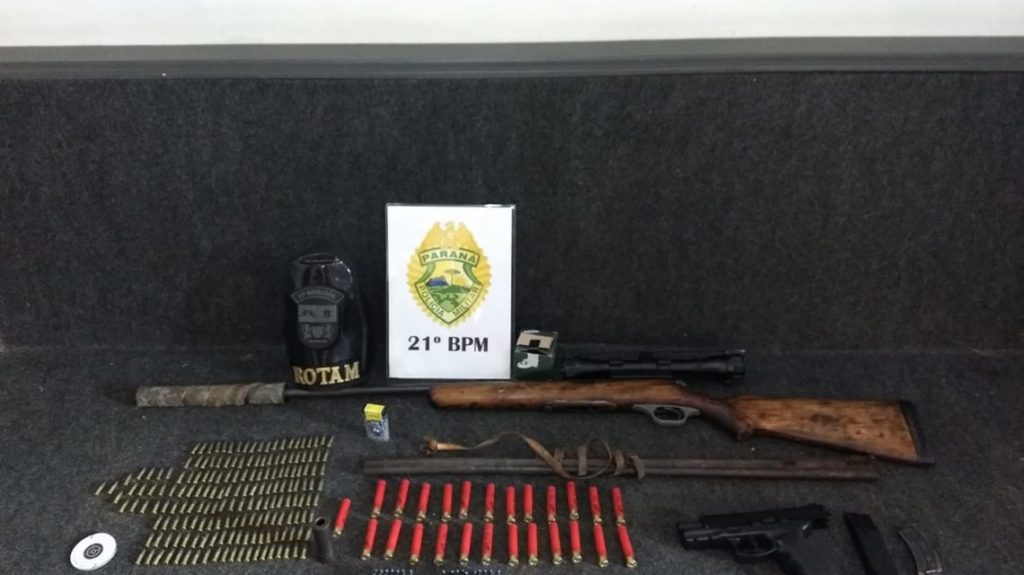 PM apreende armas e munições em Francisco Beltrão