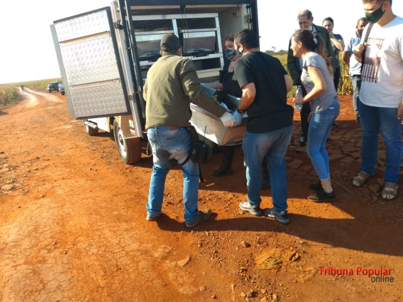 Jovem de 25 anos é encontrado morto ao lado de moto em milharal em Foz do Iguaçu Imagem referente a Jovem de 25 anos é encontrado morto ao lado de moto em milharal em Foz do Iguaçu