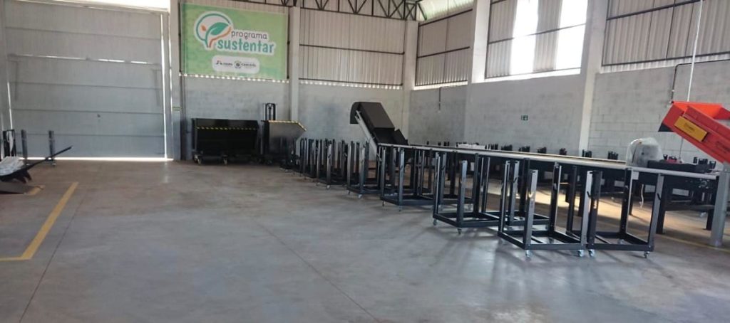 Com estrutura para reciclar até 4 toneladas por dia, Ecoponto do Santa Cruz será estratégico a agentes ecológicos