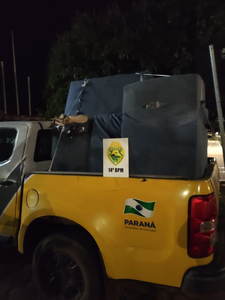 Em Itaipulândia, PM apreende cigarros e mercadorias contrabandeadas do Paraguai