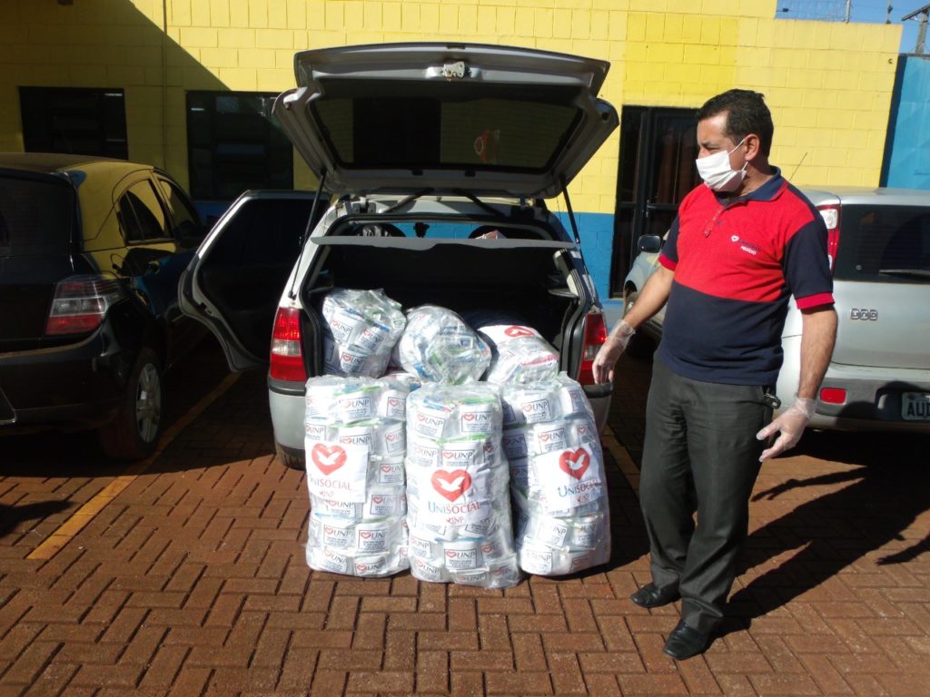 Depen em Foz do Iguaçu recebe doação de coletes para agentes e de materiais de limpeza e higiene