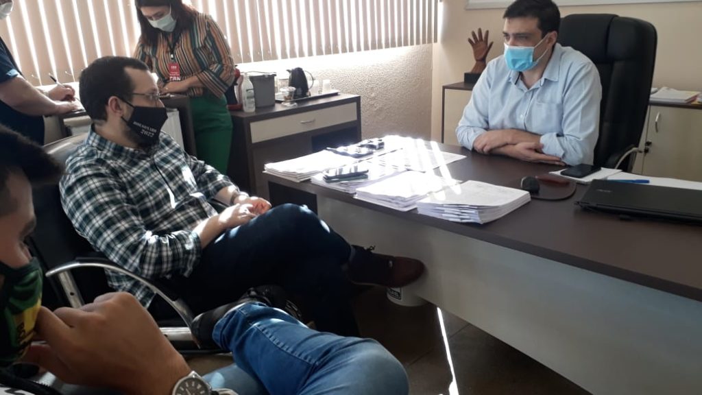 Deputado Filipe Barros destina R$ 1 milhão para combate do Covid-19 em Cascavel