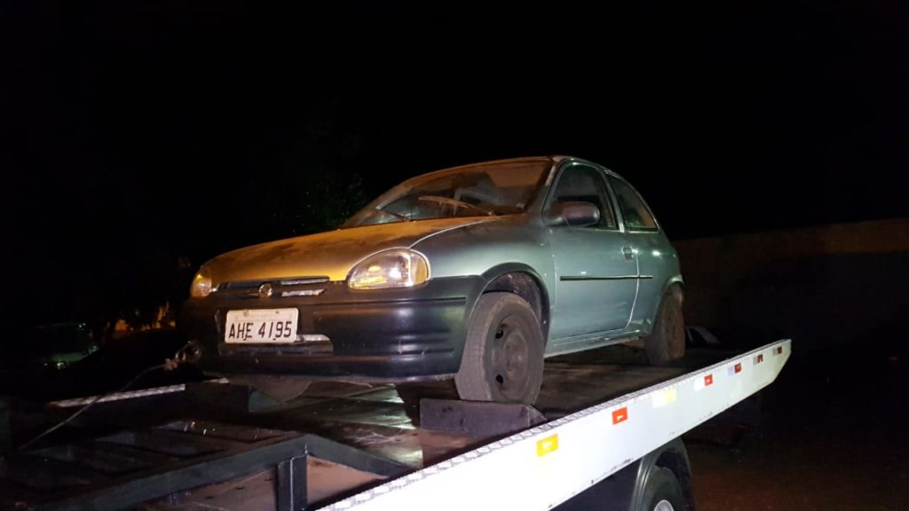 Guarda Municipal recupera veículo Corsa que havia sido furtado