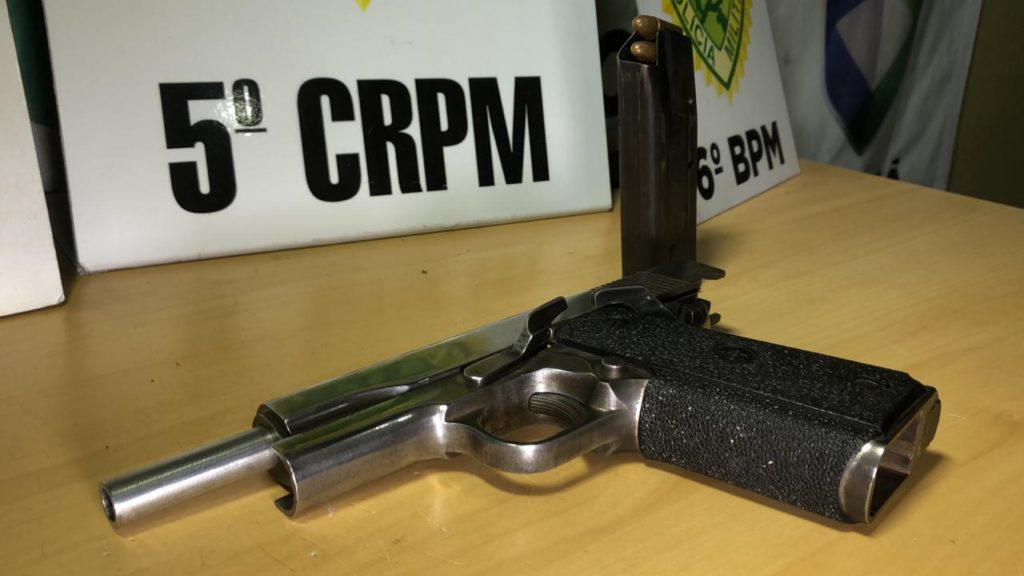 Pistola e munições são apreendidas no Alto Alegre