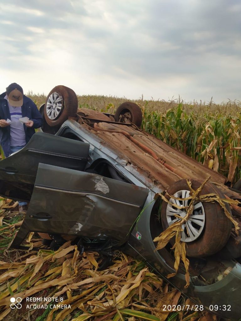 Após capotar Gol, traficante abandona 119 Kg de maconha na PR-317 em Toledo