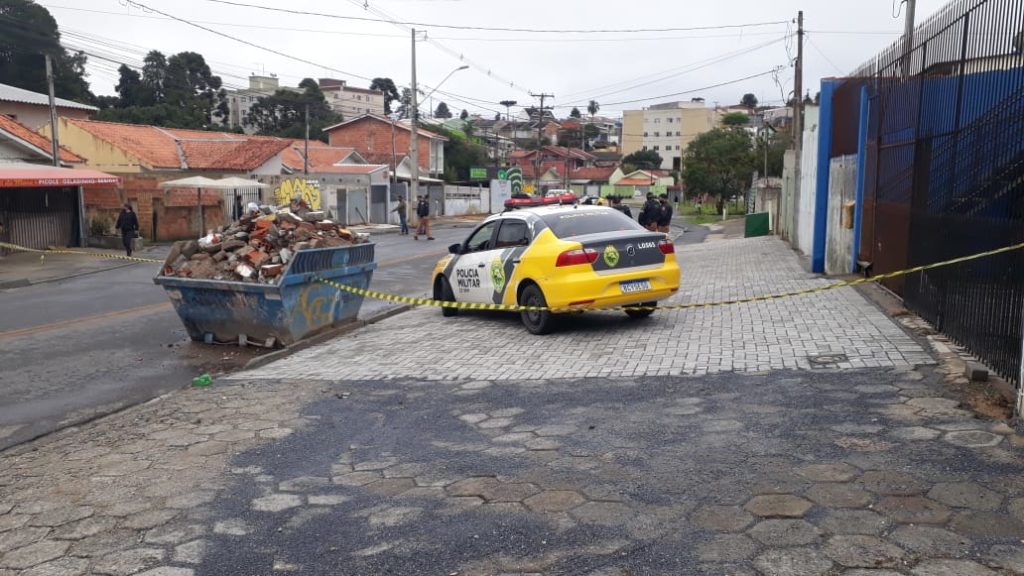Homem tenta fugir, mas acaba assassinado a tiros